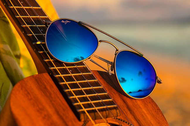 Il modello “PISCES ASIAN FIT” degli occhiali da sole (da uomo) Maui Jim