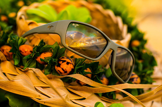 Il modello “LOCAL KINE” degli occhiali da sole (da uomo) Maui Jim