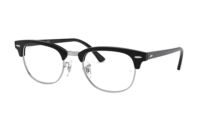 Il modello “CLUBMASTER OPTICS” degli occhiali da vista Ray-Ban