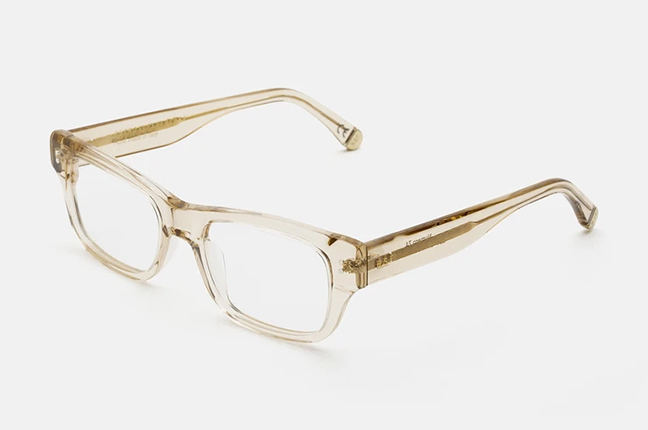 Il modello “Numero 74 Resin” degli occhiali SUPER by Retrosuperfuture®
