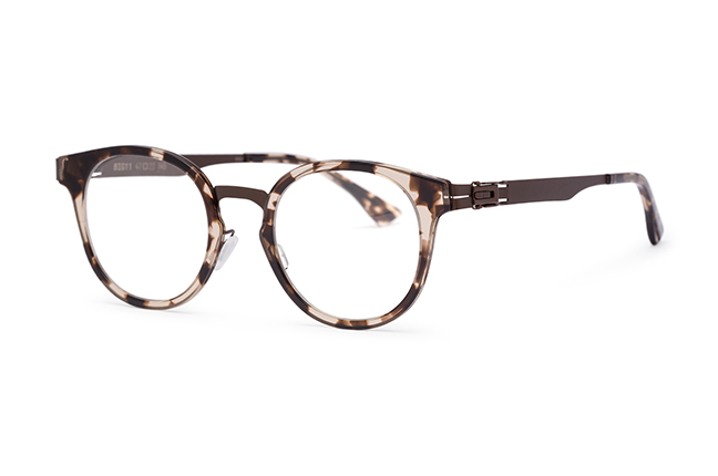Il modello “BIG BEN” degli occhiali Roundten