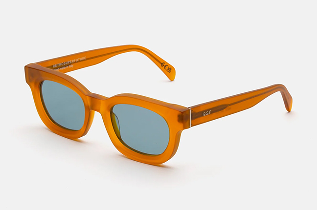 Il modello “Sempre Clay” degli occhiali Retrosuperfuture – Collezione SS23