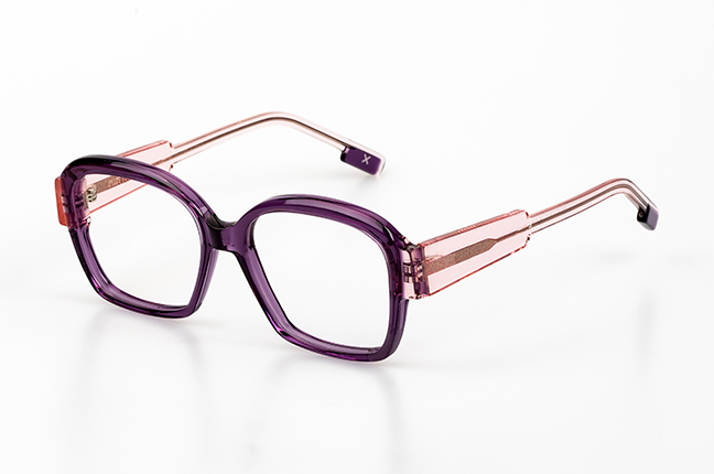 Il modello “ADELE” degli occhiali da vista JPlus
