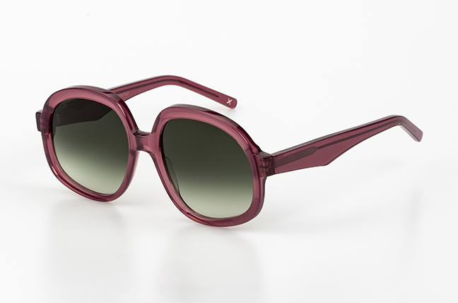 Il modello “MIREA” degli occhiali da sole JPlus