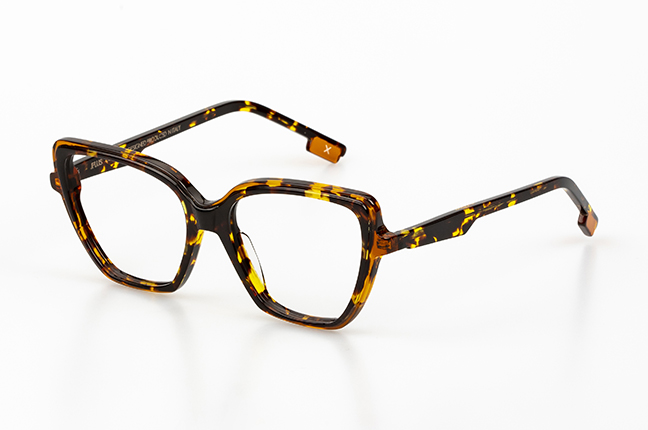 Il modello “ELOISA” degli occhiali da vista JPlus