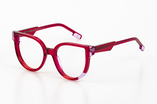 Il modello “FEMKE” degli occhiali da vista JPlus