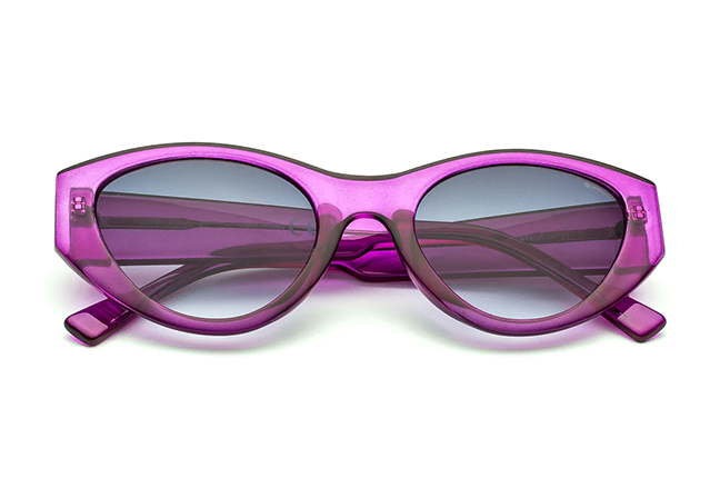 Il modello “ADA” degli occhiali da sole Saraghina