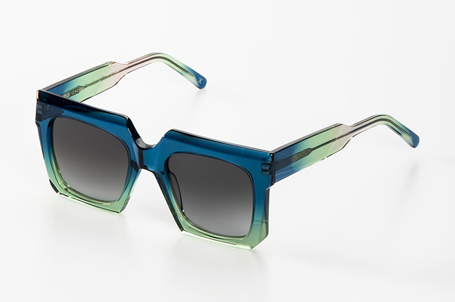Il modello “EGIA” degli occhiali da sole JPlus (Colore: 14)