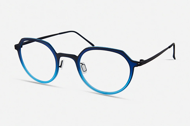 Il modello “4119” (nella colorazione “Bright Blue”) degli occhiali Modo, appartenente alla collezione “Paper-Thin Collection”
