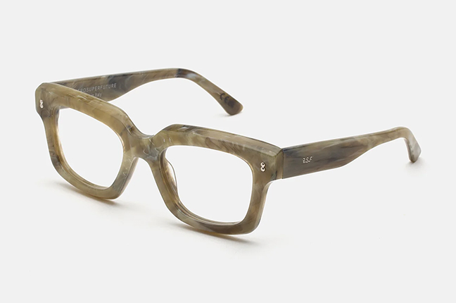 Il modello “NUMERO 118 ROCCIA VERDE” degli occhiali Retrosuperfuture – Collezione SS24