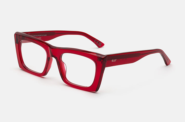 Il modello “NUMERO 117 MATTONE” degli occhiali Retrosuperfuture – Collezione SS24