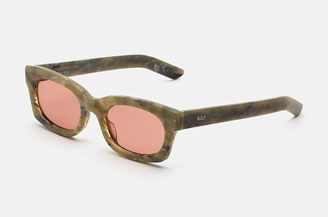 Il modello “AMBOS ROCCIA GREEN” degli occhiali Retrosuperfuture – Collezione SS24